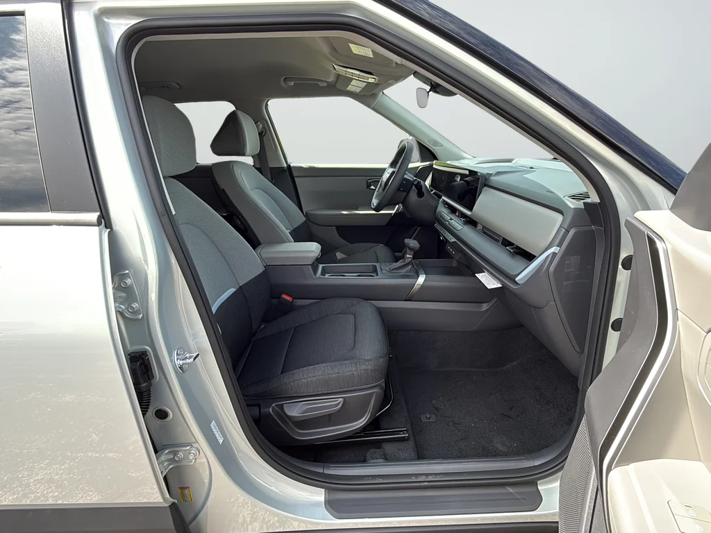 New 2027 Ivory Silver Kia LX image 9