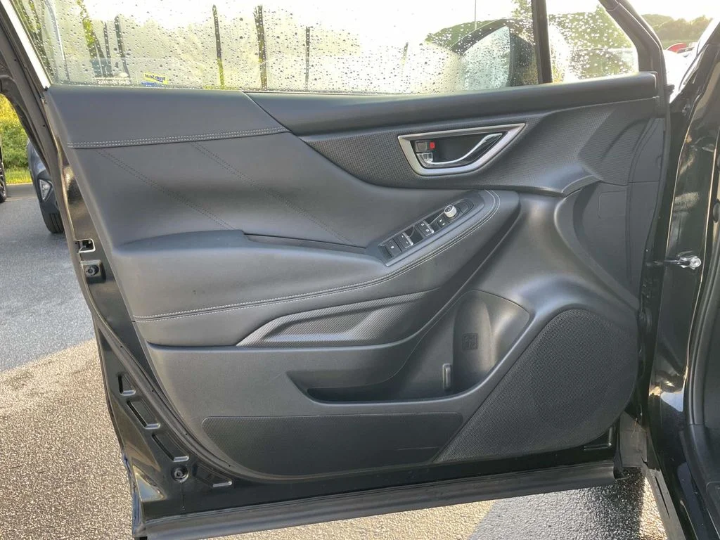Used 2019 Crystal Black Silica Subaru Limited image 5