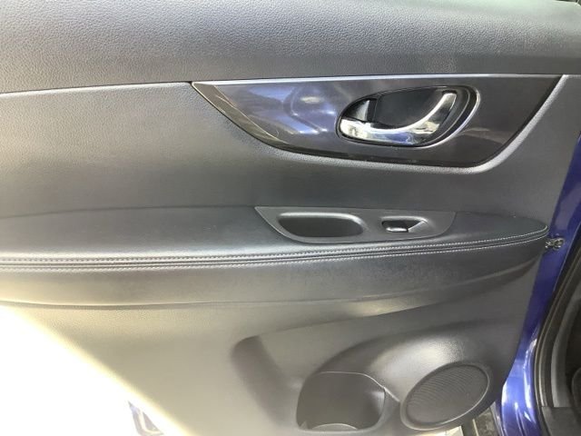 2020 Nissan Rogue SV - Photo 12