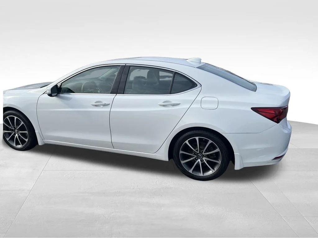 Used 2017 White Acura 3.5L V6 image 3