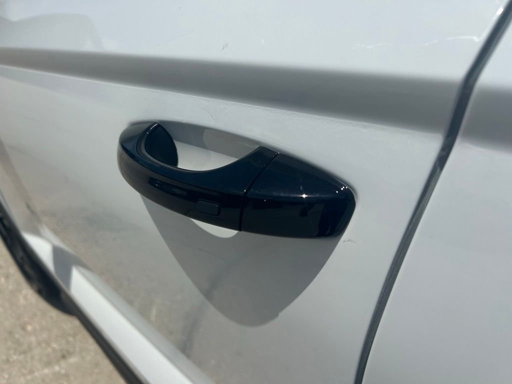 New 2026 White Volkswagen 1.5T SE Black image 27