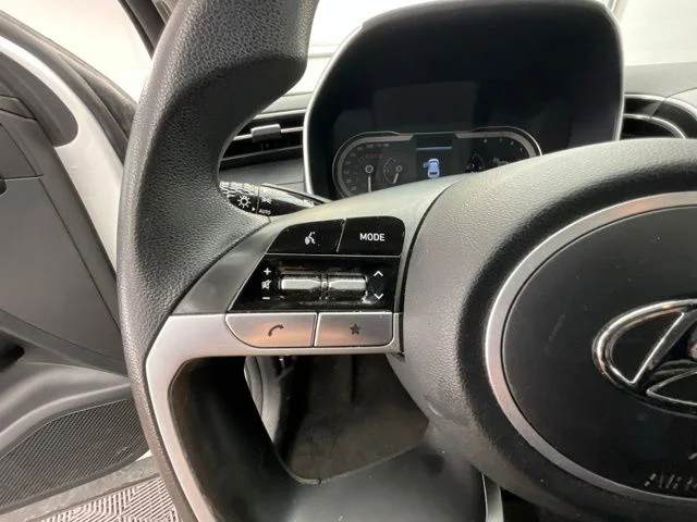 Used 2024 White Hyundai SEL image 15