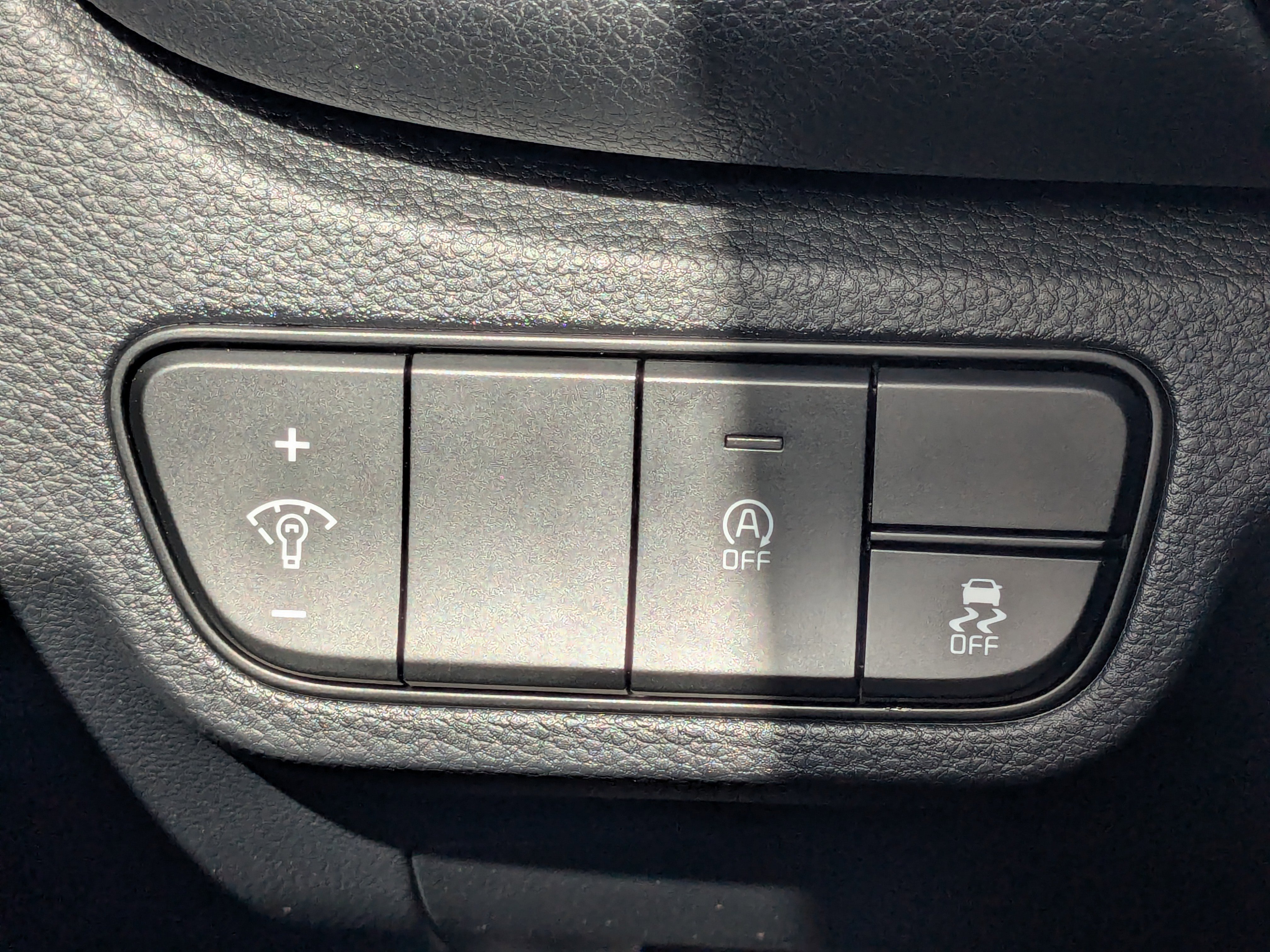 New 2026 Snow White Pearl Kia S image 29