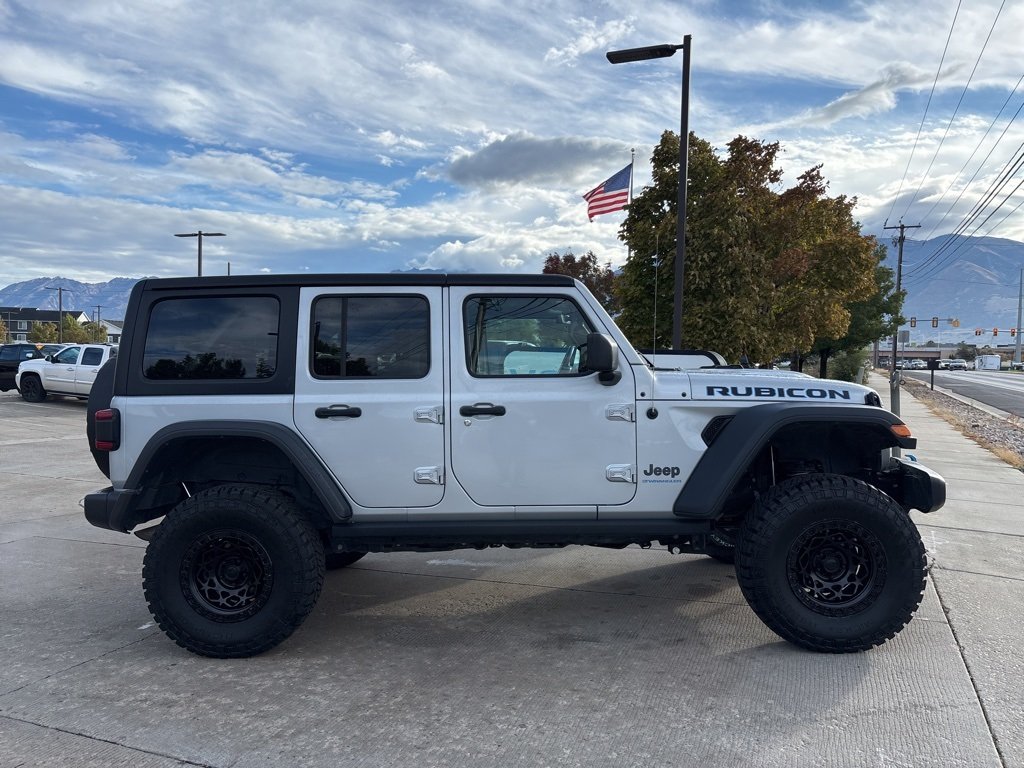 2023 Jeep Wrangler Rubicon 4xe photo 3