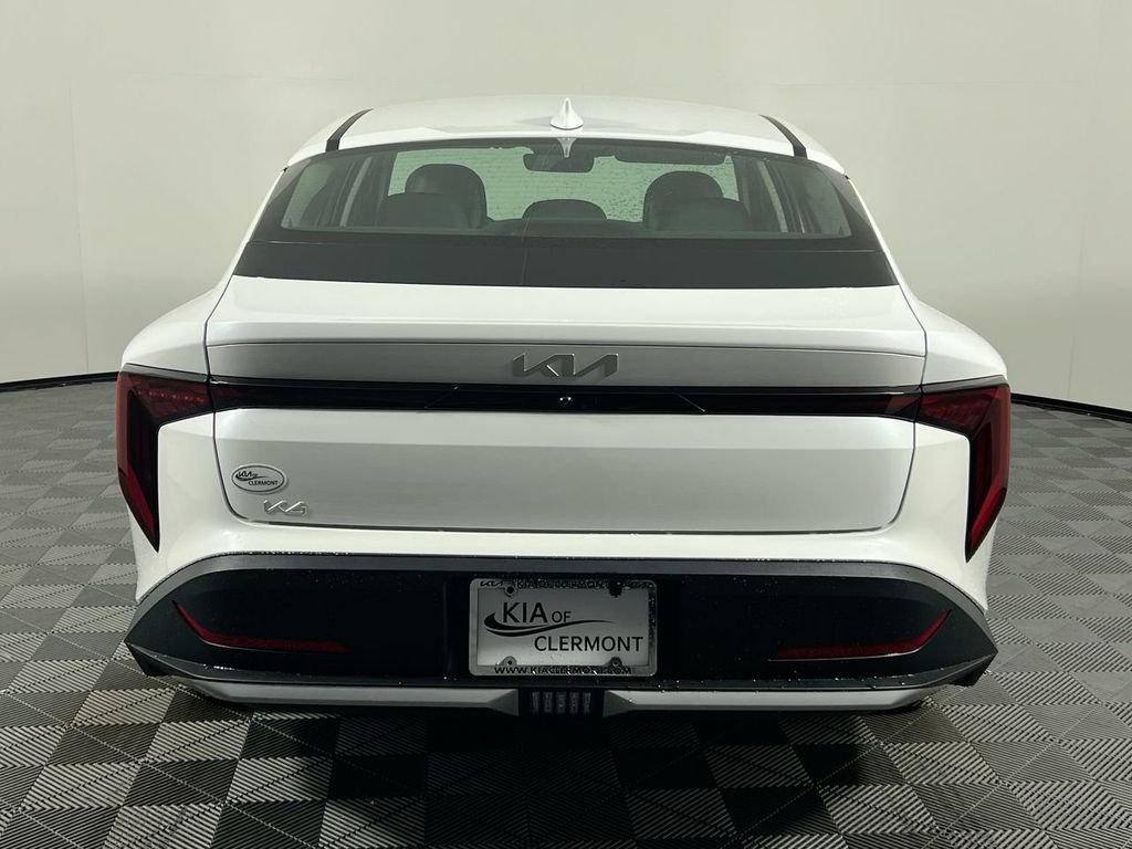 New 2026 Snow White Pearl Kia LX image 3