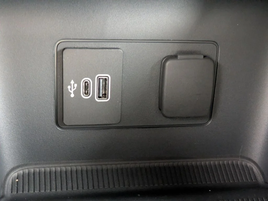 New 2026 Agate Black Metallic Ford Tremor image 26