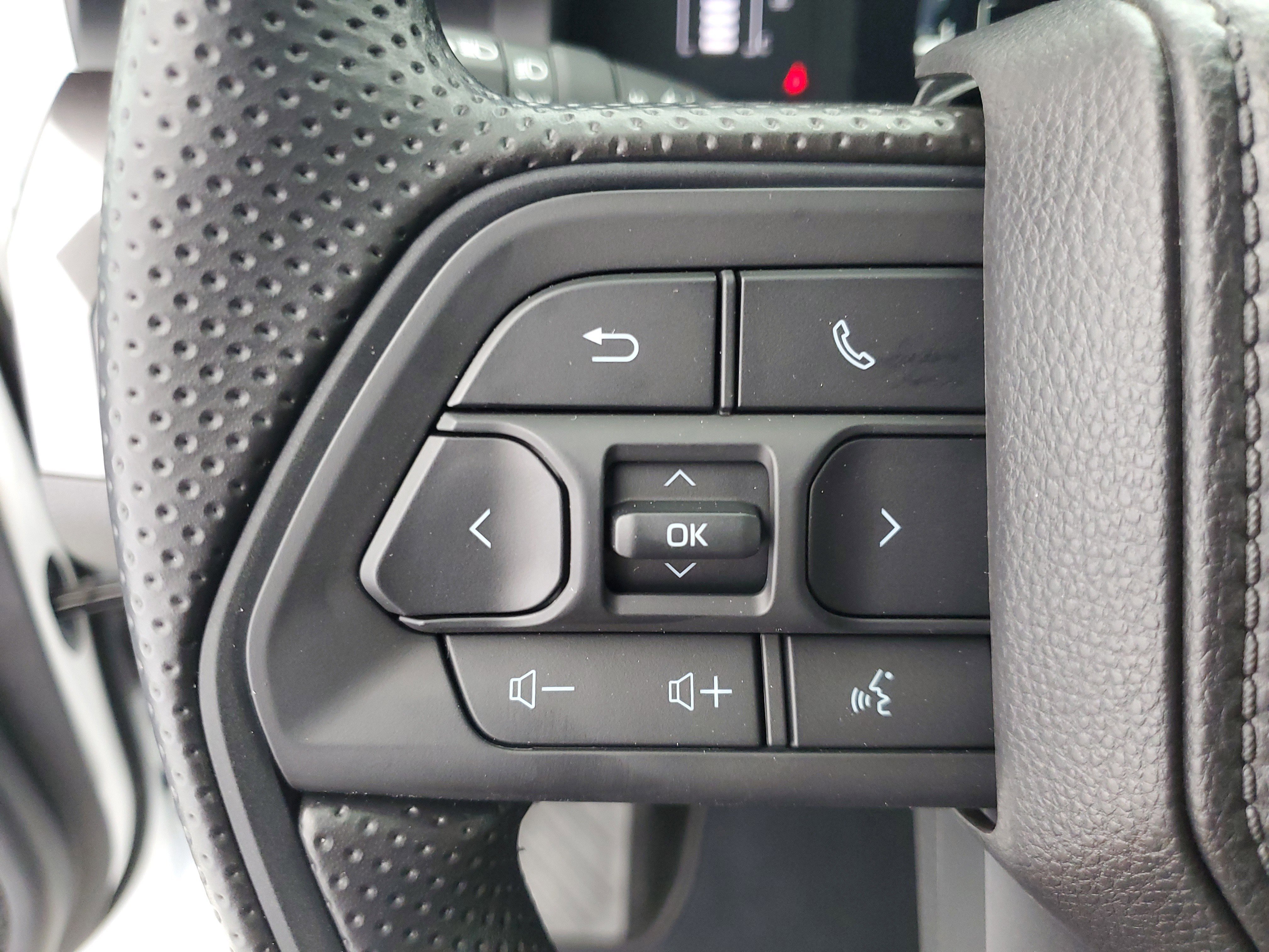 2026 Toyota Tacoma SR5 - Photo 22