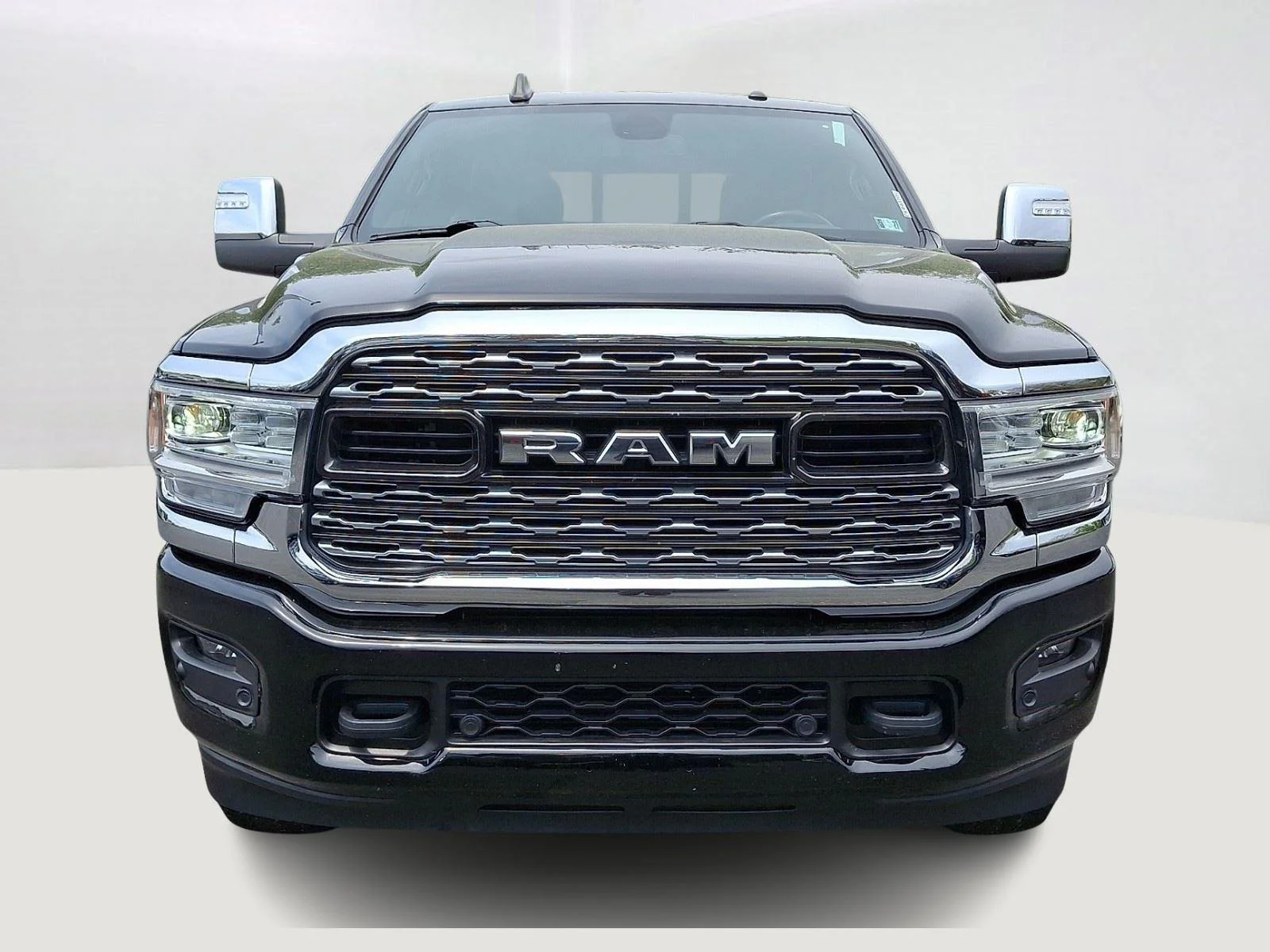 Used 2023 Diamond Black Crystal Pearlcoat Ram Limited image 2
