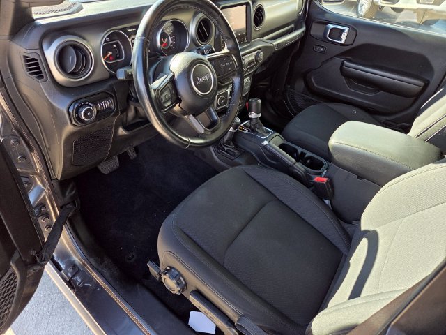 2021 Jeep Wrangler Willys - Photo 12