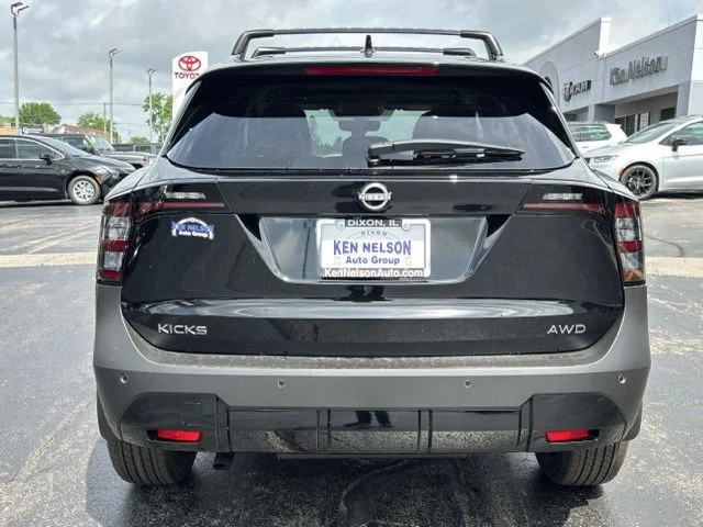 New 2026 Super Black Nissan SV image 4