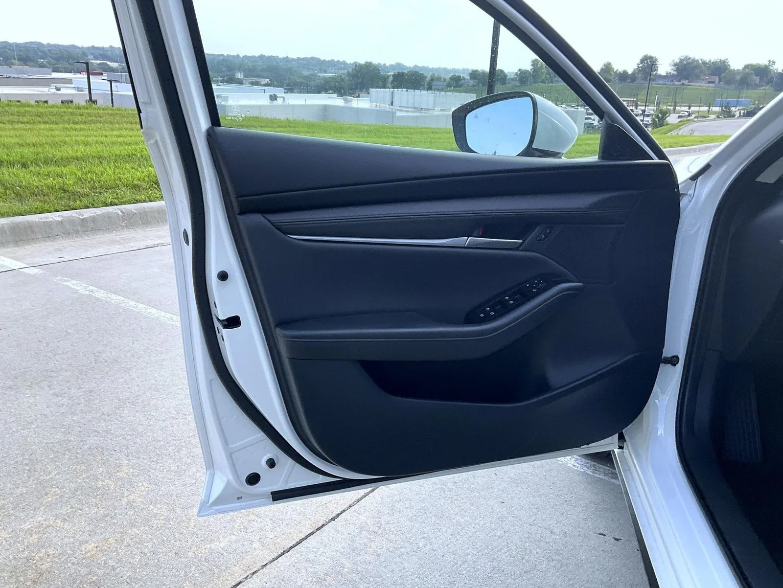 New 2026 White Mazda 2.5 S Preferred image 11
