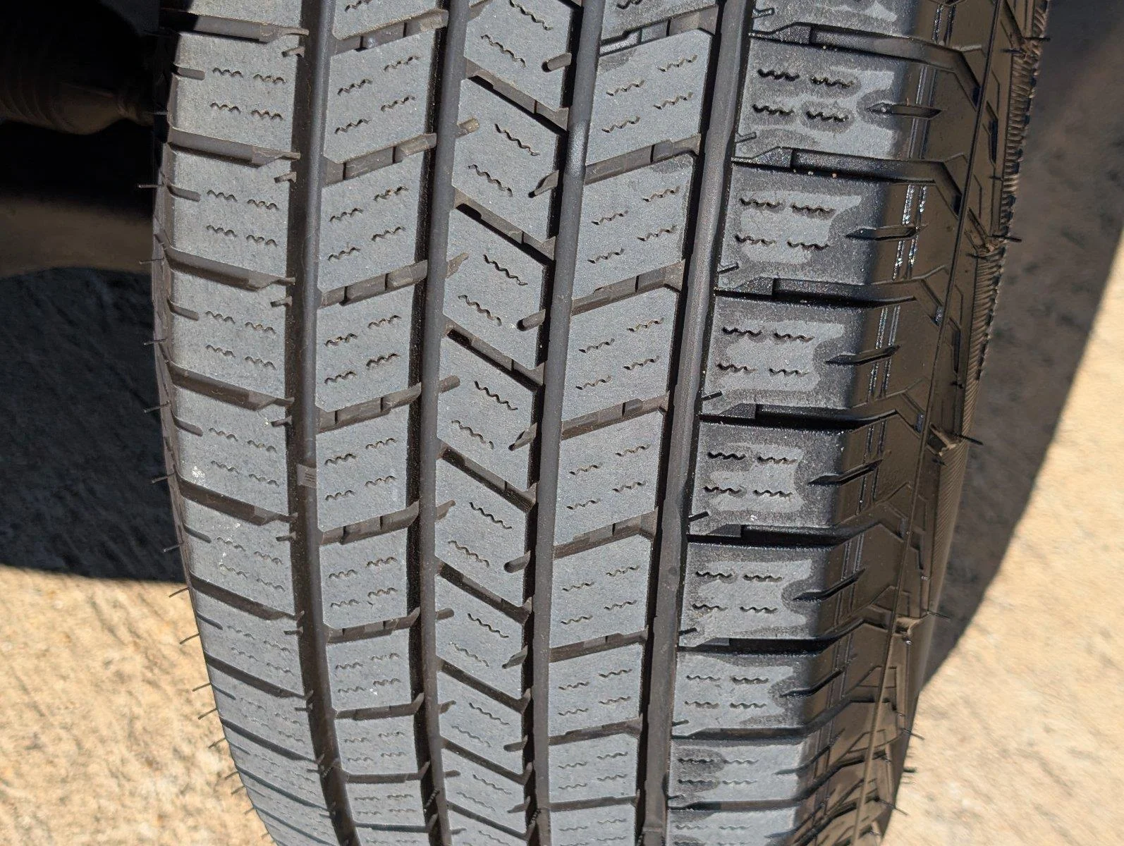Used 2009  Ford XL image 11