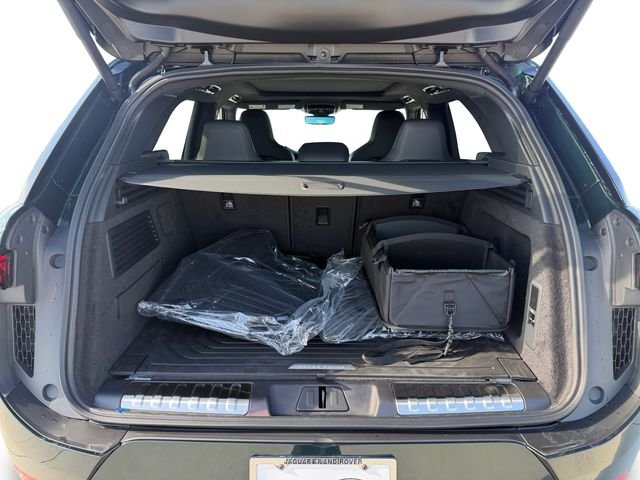 New 2026 British Racing Green Land Rover Autobiography image 18