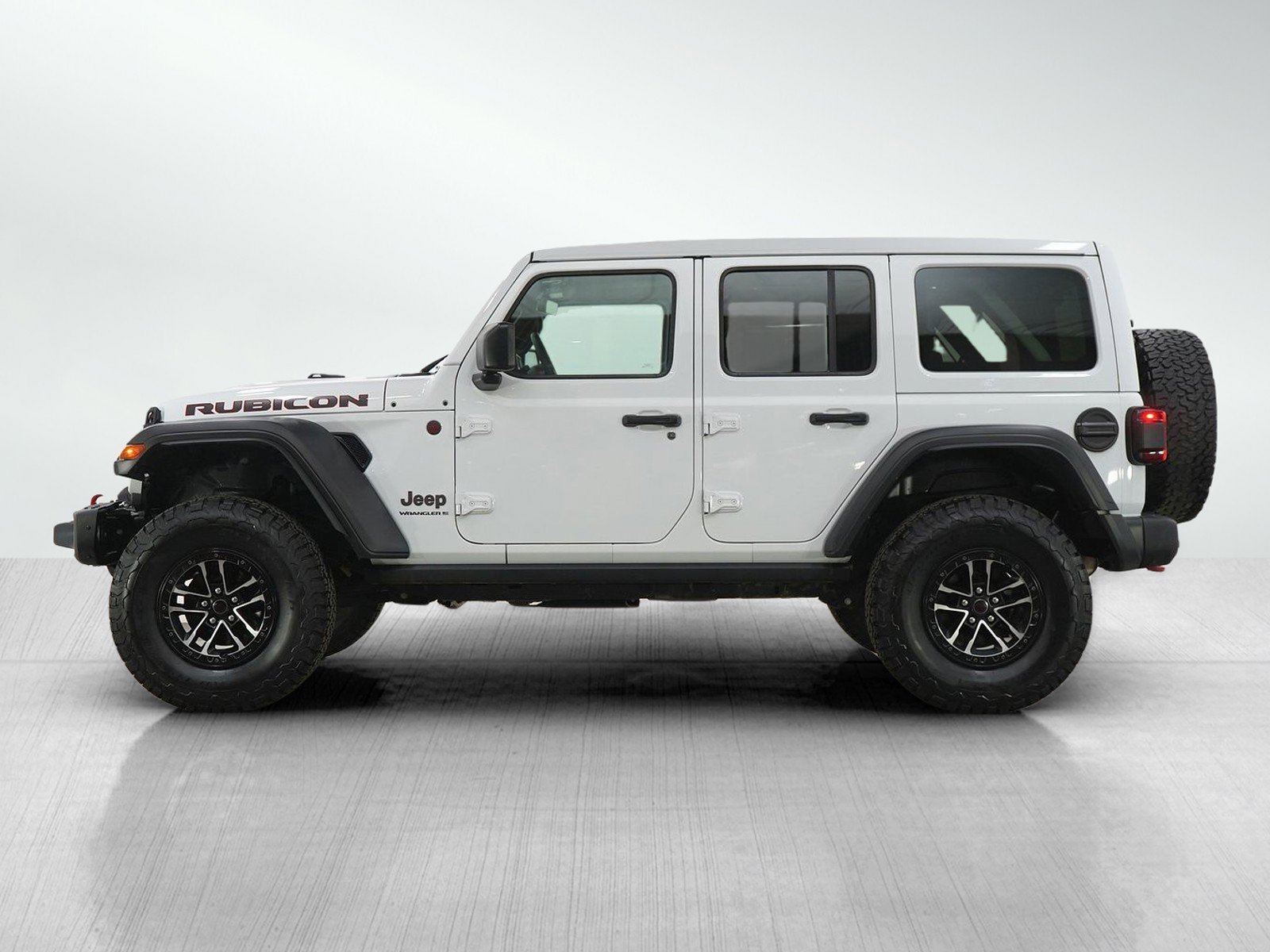 Used 2024 Jeep Wrangler 4-Door Rubicon with VIN 1C4RJXFG8RW153608 for sale in Hopkins, Minnesota