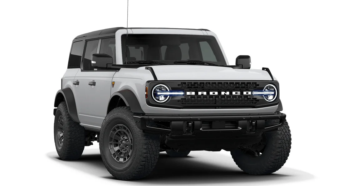New 2026 AVALANCHE GREY Ford Badlands image 4