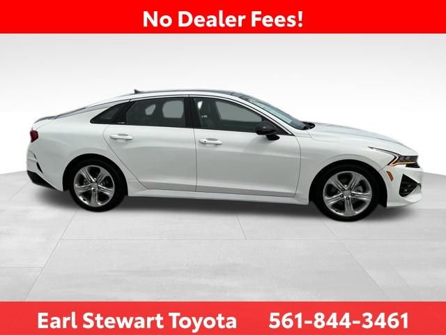 Used 2021 White Kia GT-Line image 3