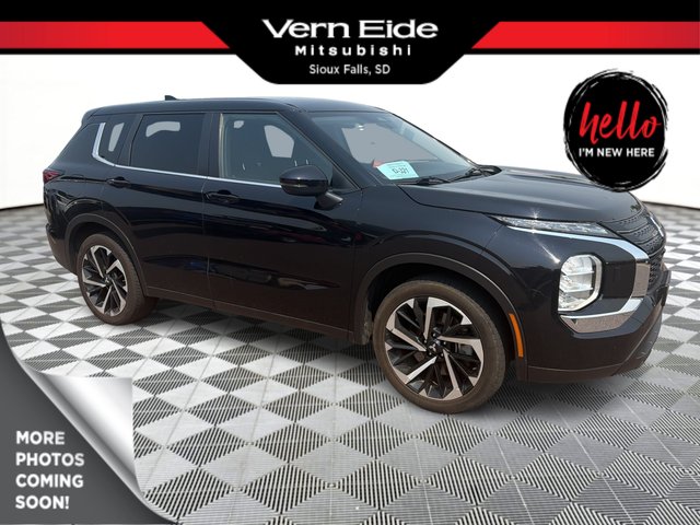 2022 Mitsubishi Outlander ES