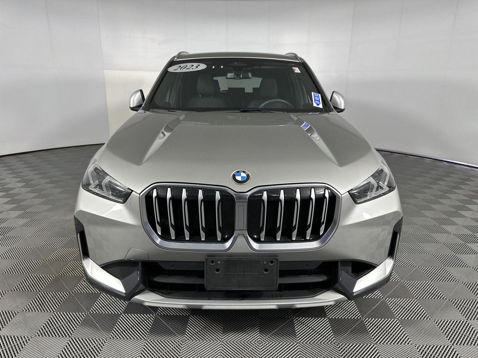 Certified Used 2023 Space Silver Metallic BMW xDrive28i image 3