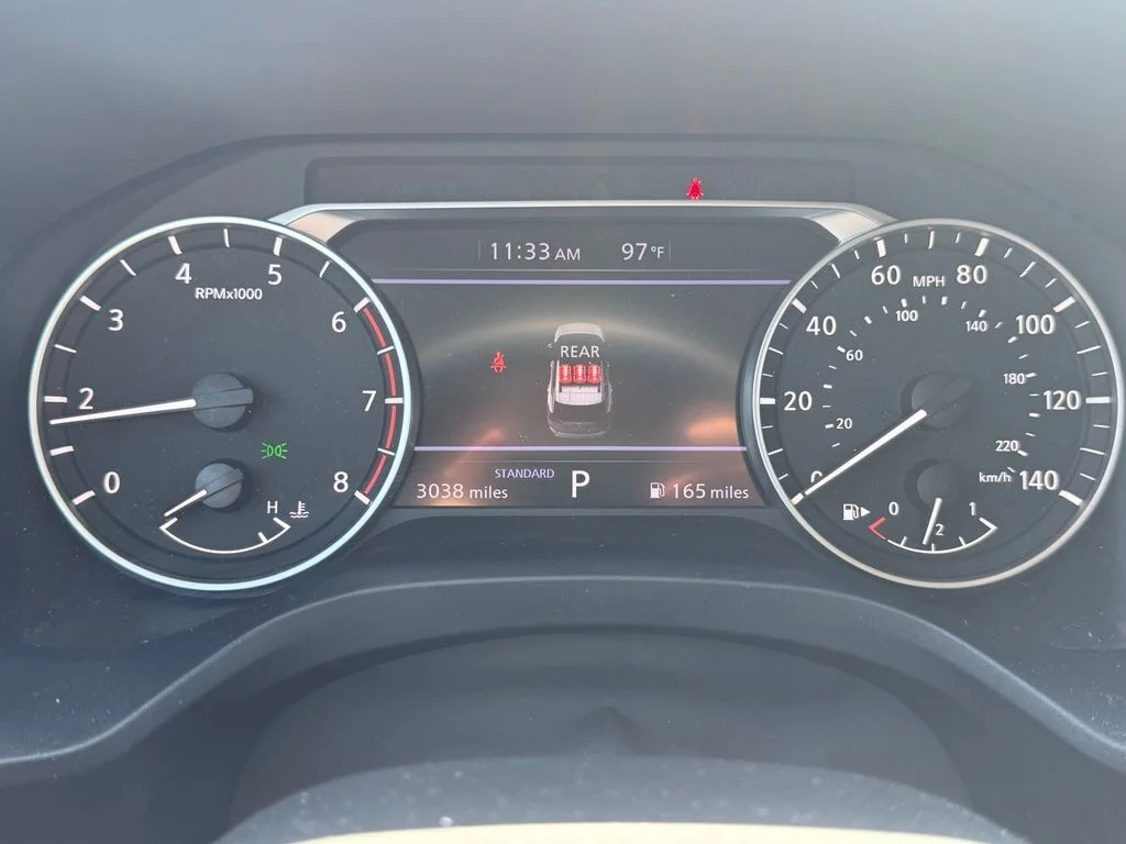 Used 2025 White Nissan S image 5