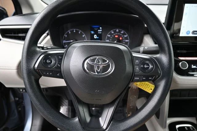 Used 2025 Blue Toyota L image 23