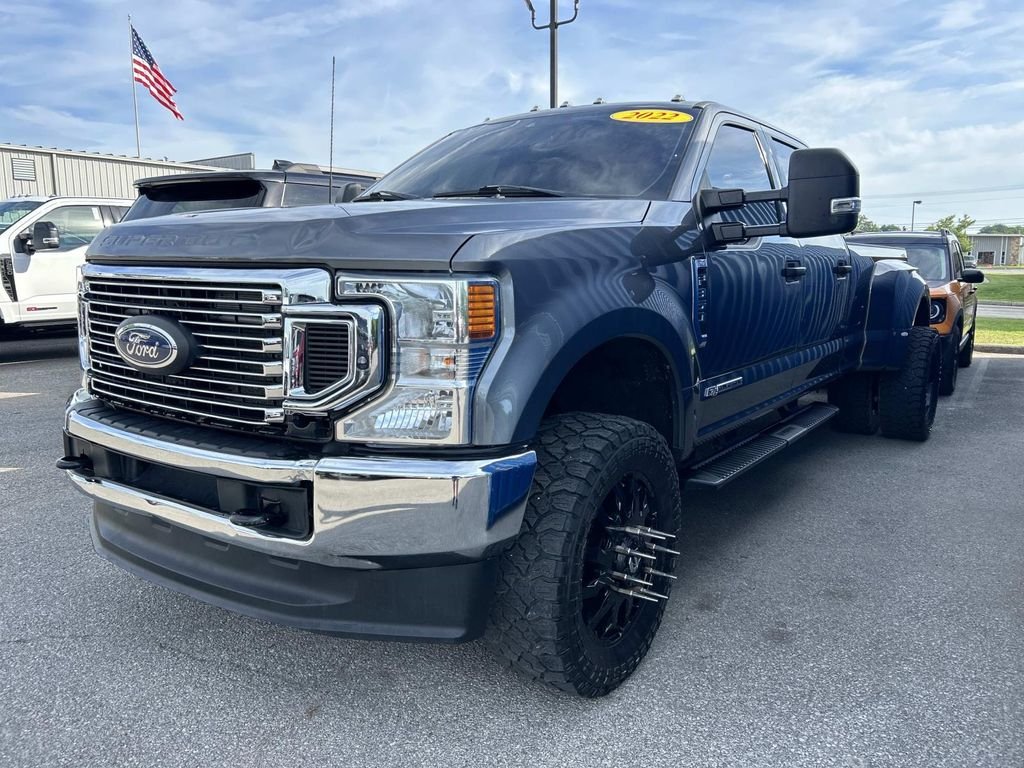 Used 2022 Carbonized Gray Metallic Ford XLT image 4