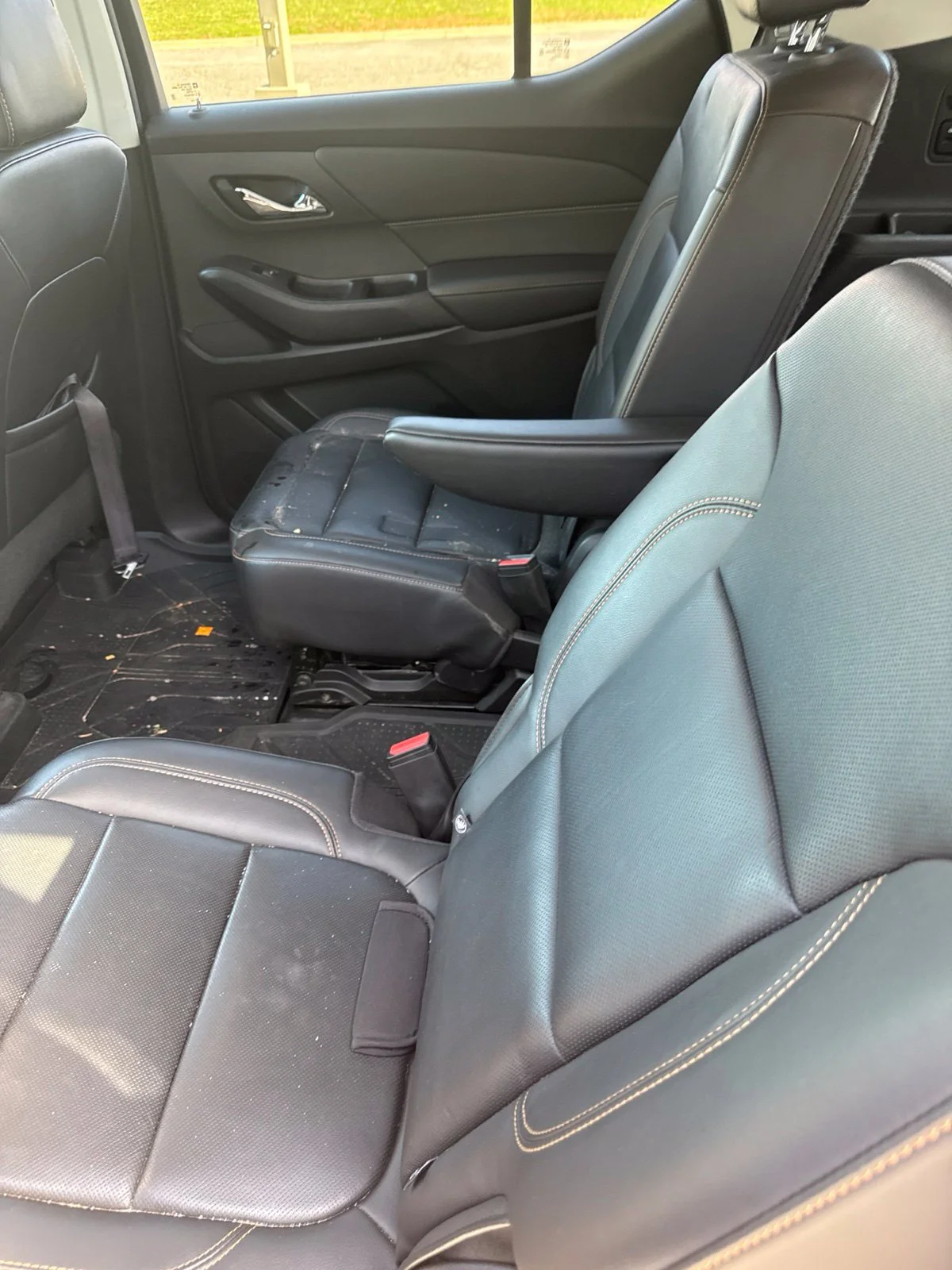 Used 2021 White Chevrolet Premier image 6