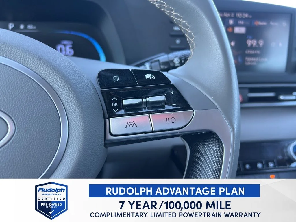 Used 2025 Gray Hyundai SEL Sport image 32