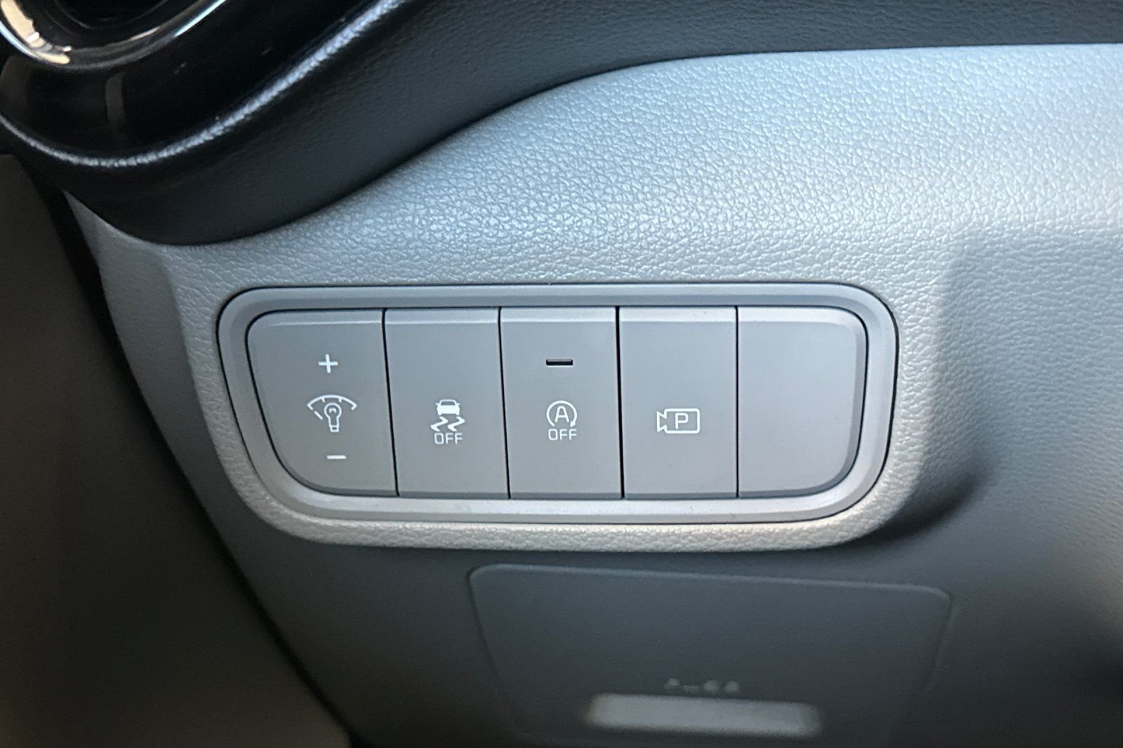 Used 2023 Green Kia EX image 29