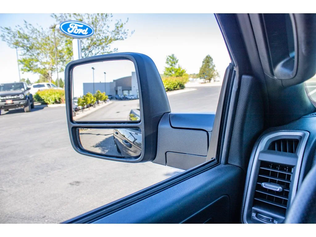 New 2026 Granite Crystal Metallic Clearcoat Ram Tradesman image 35