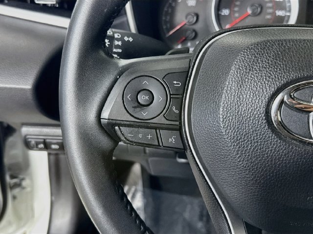 Used 2022 White Toyota SE image 10