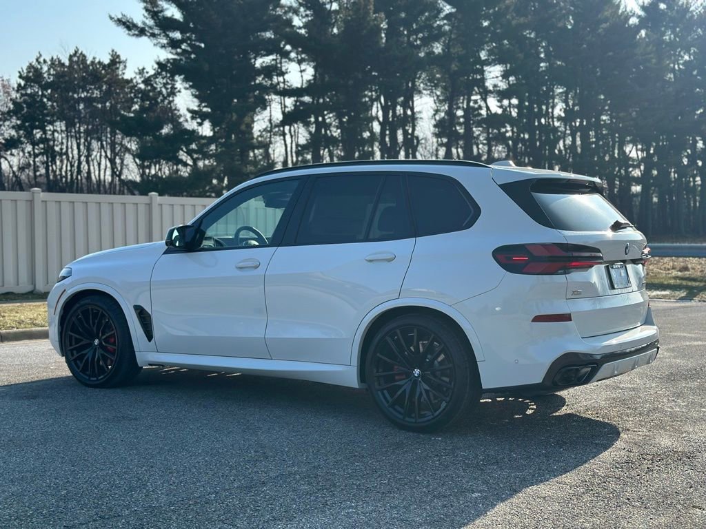 2026 BMW X5 M60i - Photo 5