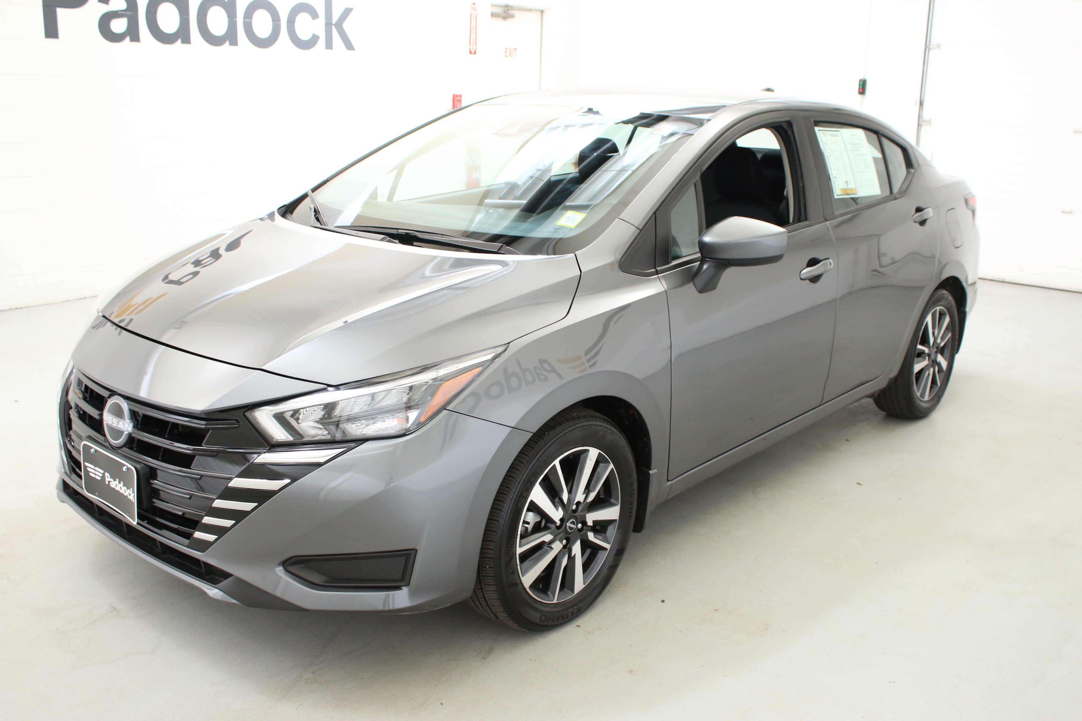 Used 2025 Gray Nissan 1.6 SV image 4