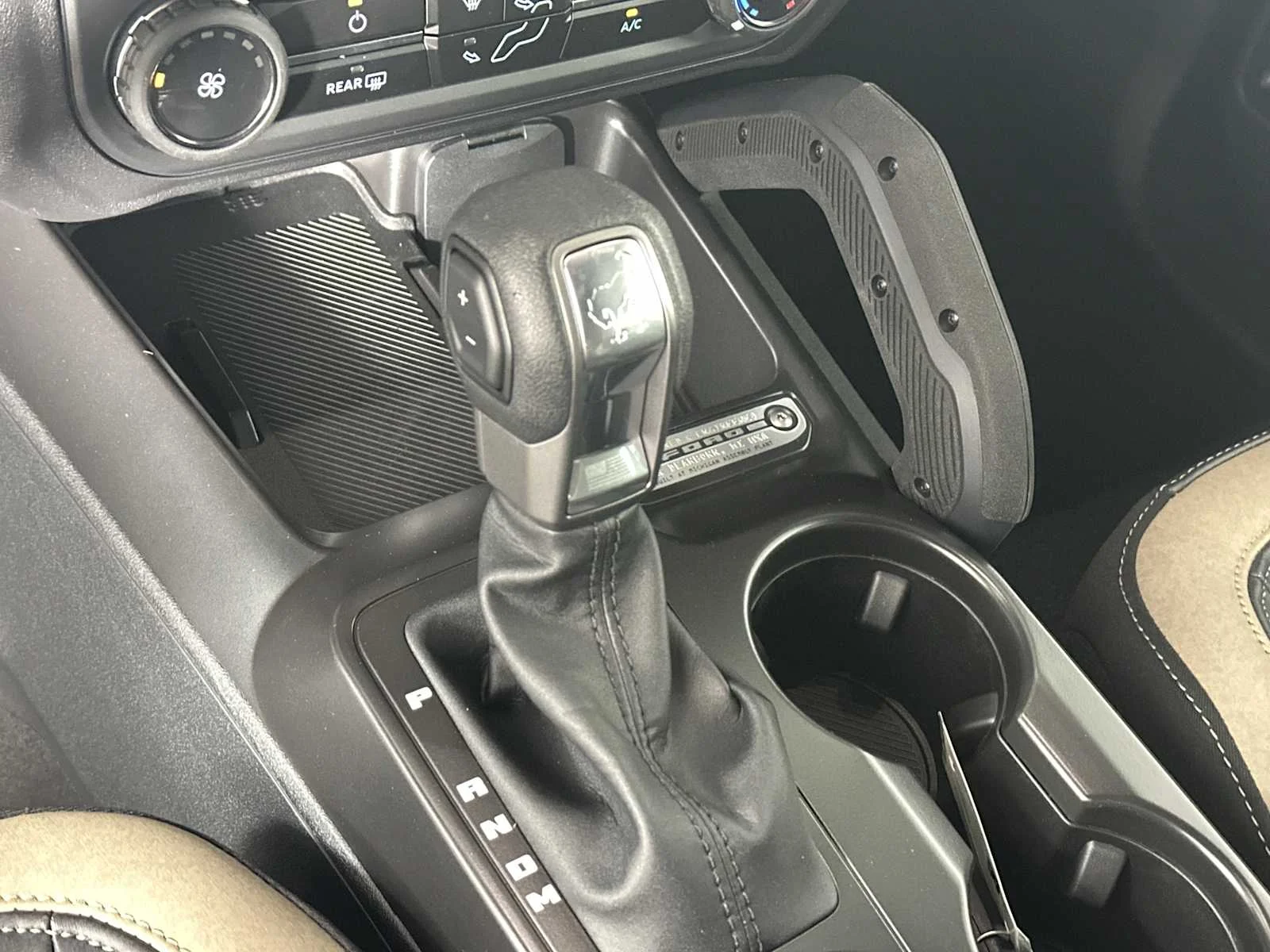 New 2026 Avalanche Gray Ford Big Bend image 34