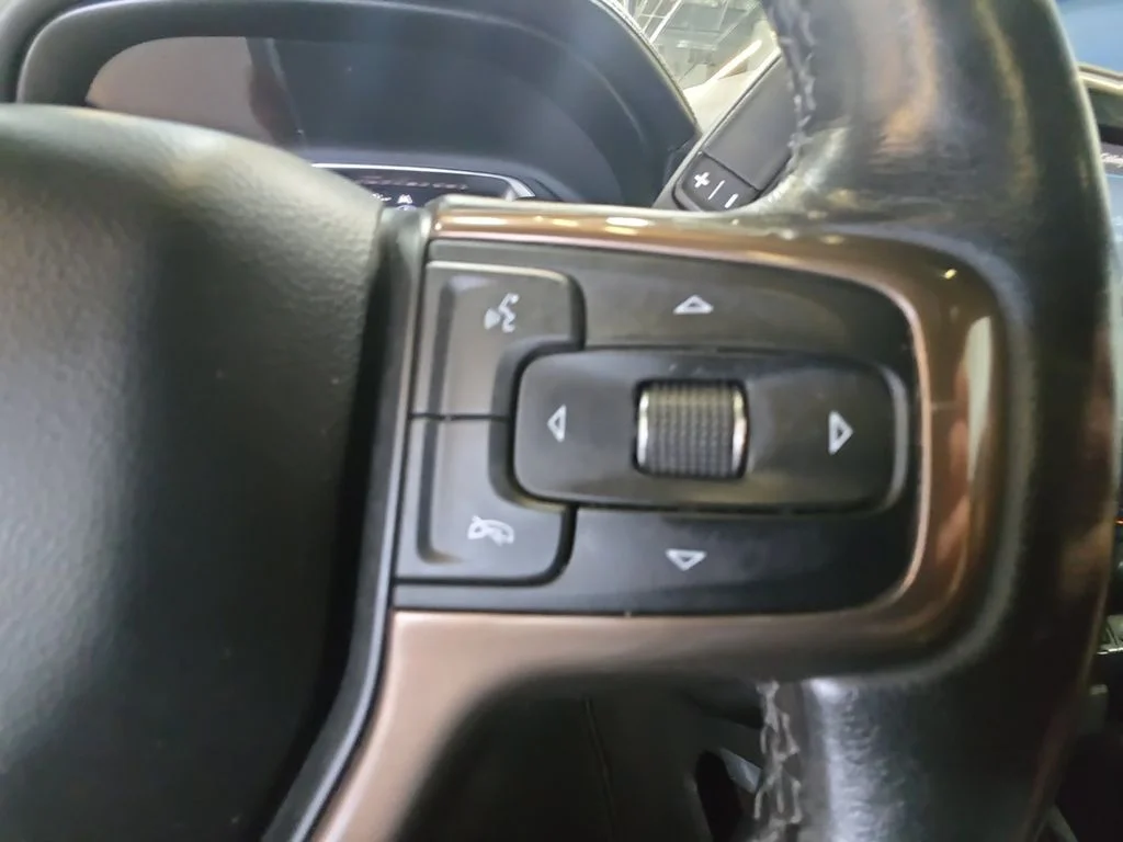 Used 2020 Gray Chevrolet High Country image 25