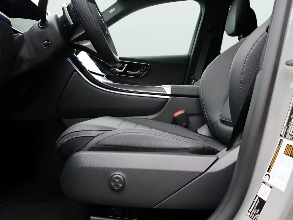 New 2026 MANUFAKTUR Alpine Grey Mercedes-Benz GLC 300 image 73