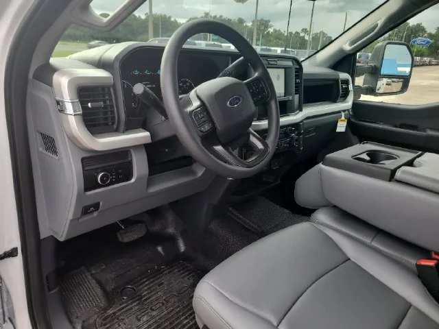 New 2026 Oxford White Ford XL image 21