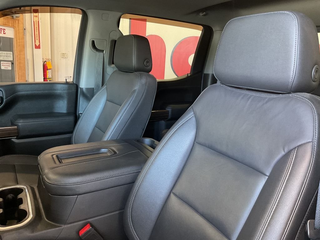 Used 2021 Blue Chevrolet RST image 17