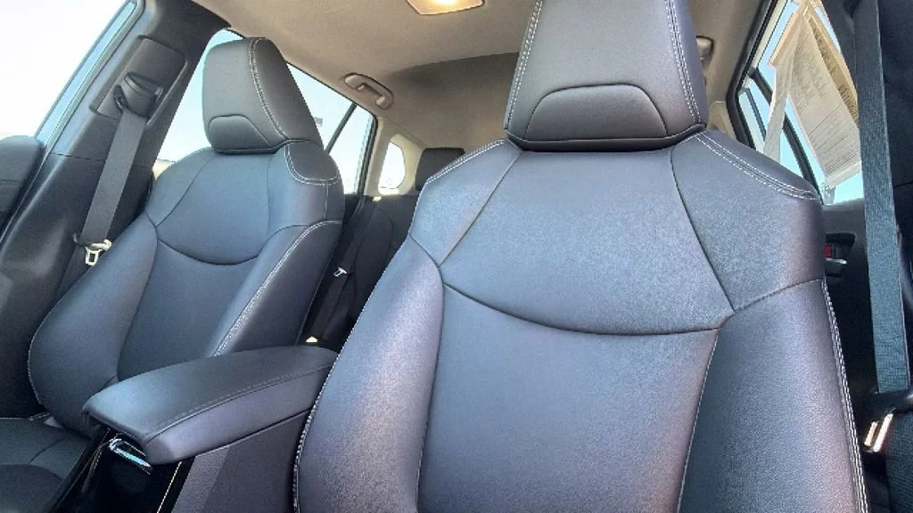 Used 2023 Silver Toyota XLE image 11