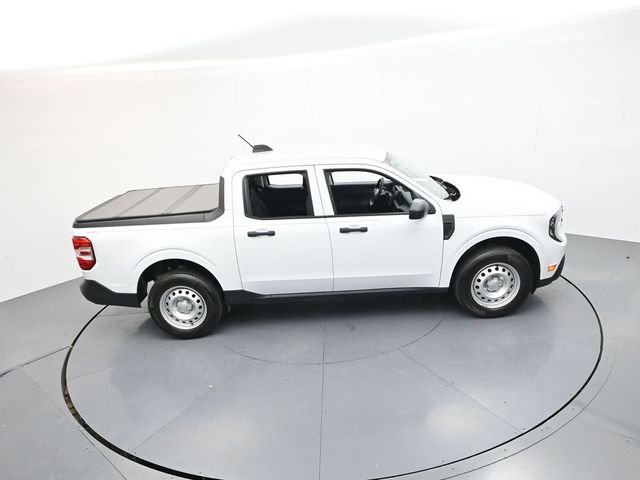 Used 2025 White Ford XL image 45
