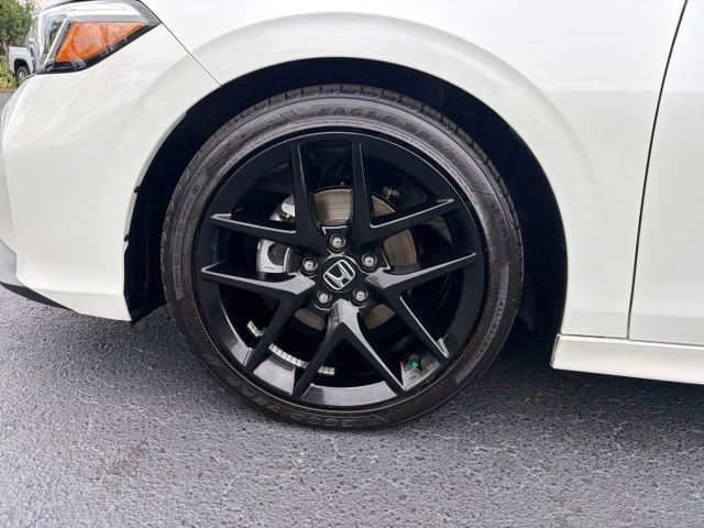 Used 2025  Honda Sport image 9