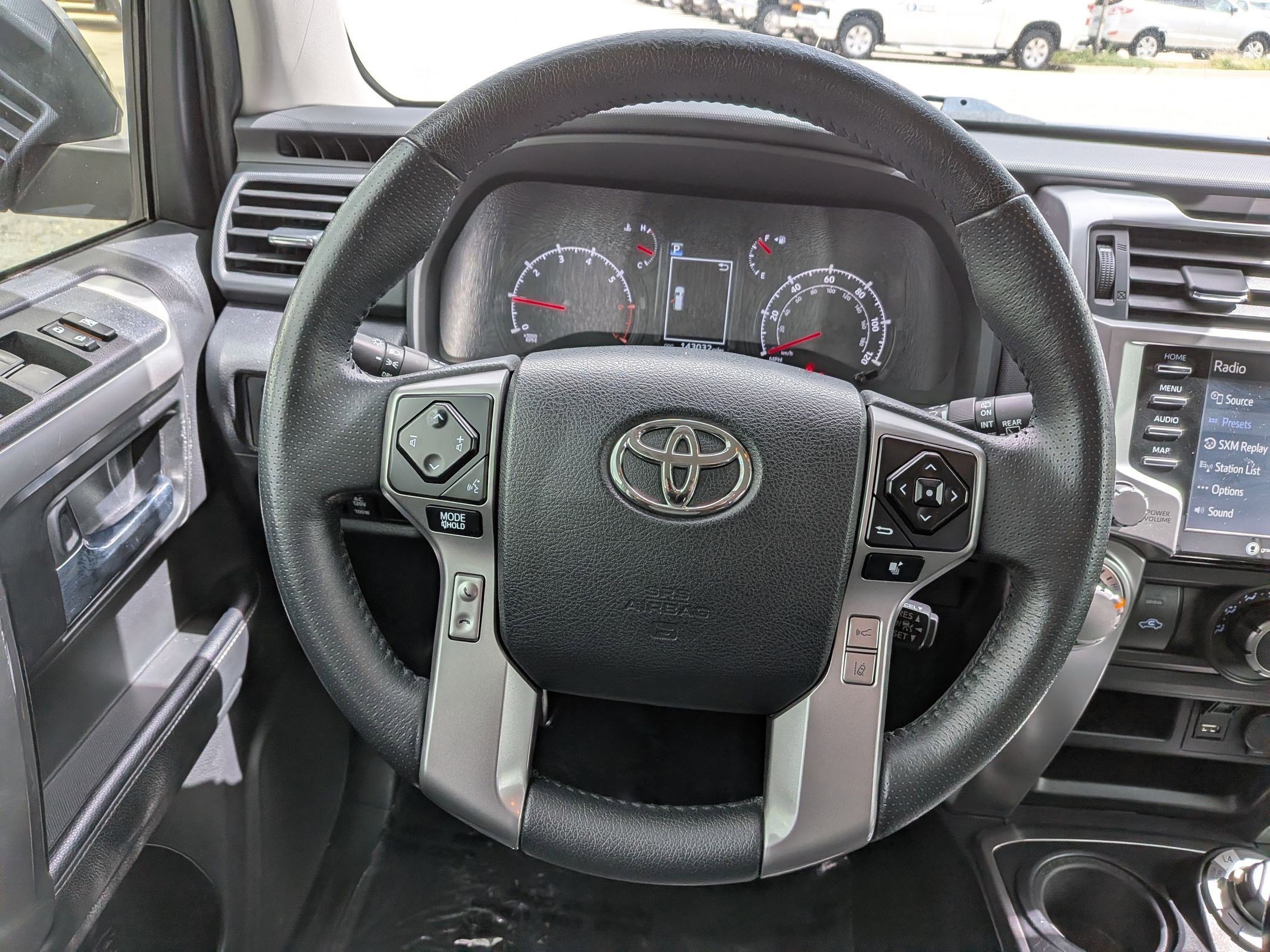 2020 Toyota 4Runner SR5 - Photo 15
