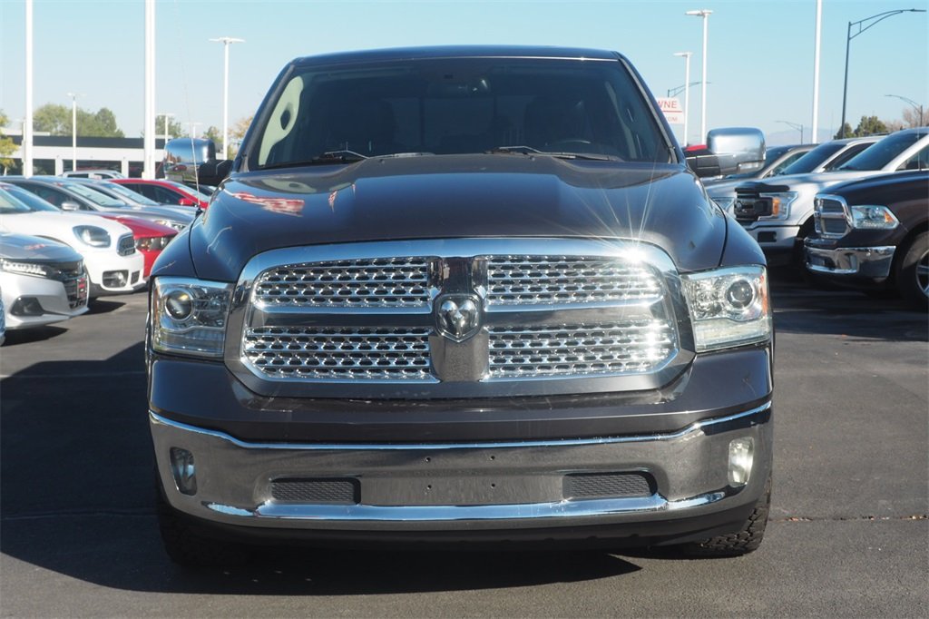 2016 Ram 1500 Laramie photo 2