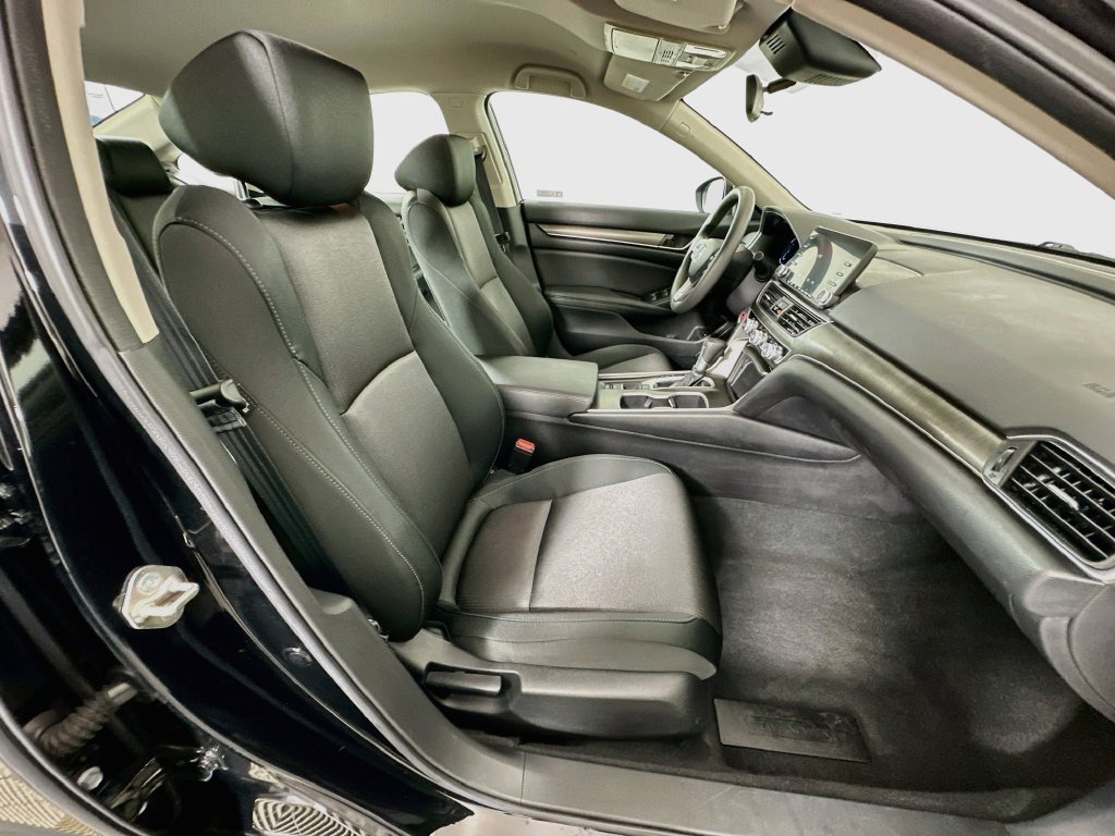 2019 Honda Accord LX - Photo 26