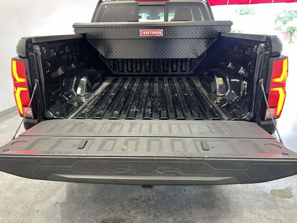 Used 2025 Black Chevrolet Z71 image 11