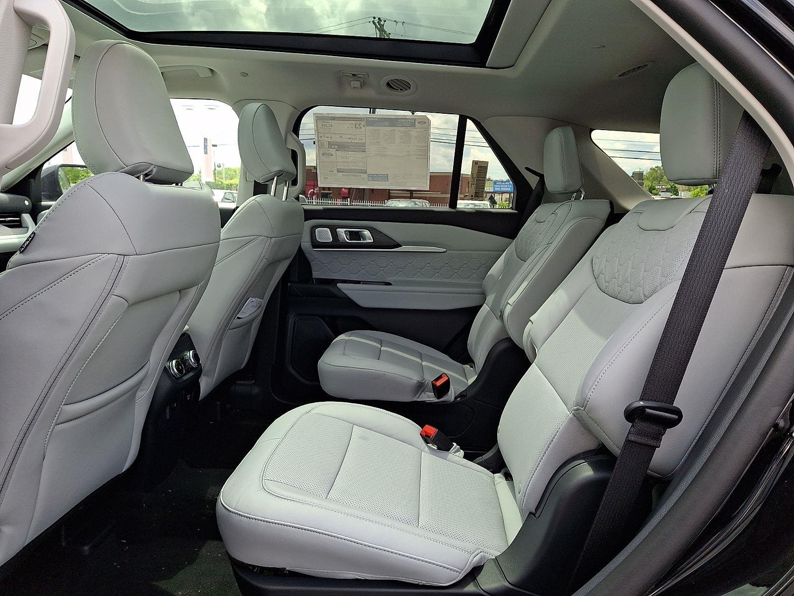 New 2026 Agate Black Metallic Ford Platinum™ image 8