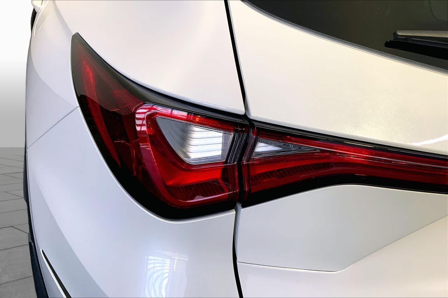 Certified Used 2024 Platinum White Pearl Acura BASE image 28