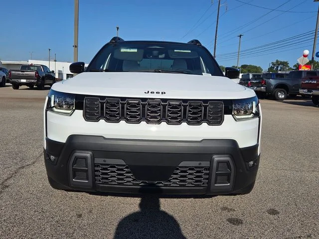 New 2026 Bright White Clear-Coat Exterior Paint Jeep Overland image 2