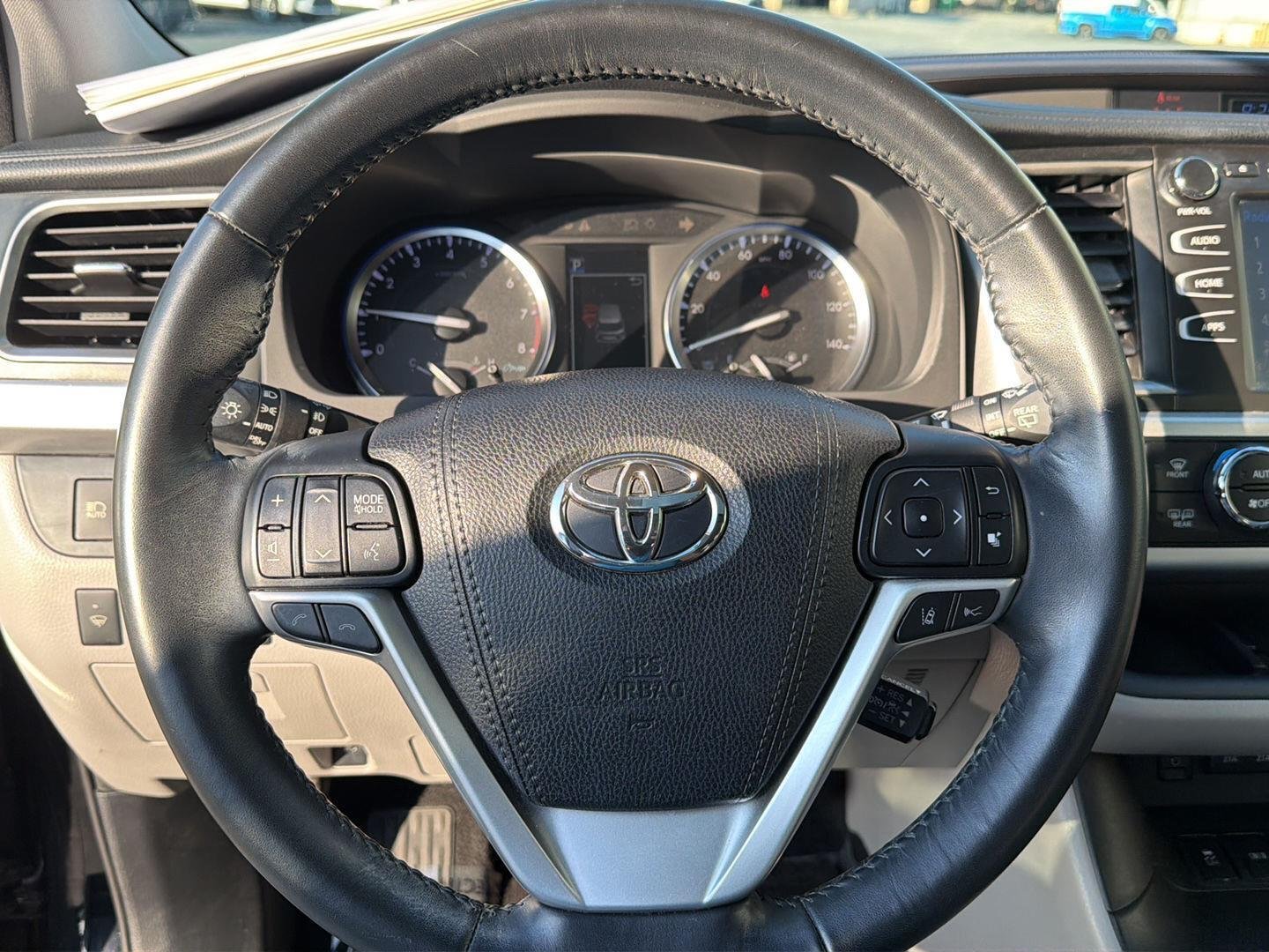 Used 2017 Midnight Black Metallic Toyota XLE image 20