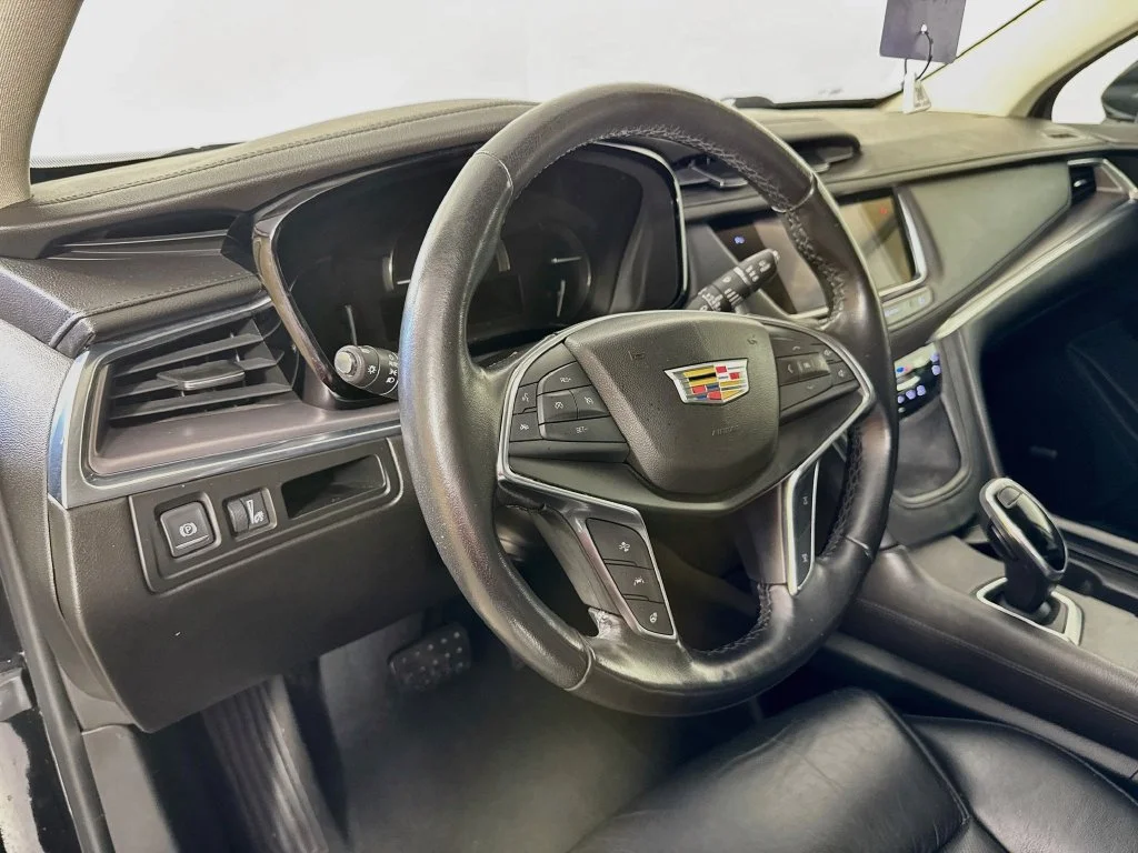 Used 2019 Black Cadillac Premium Luxury image 9
