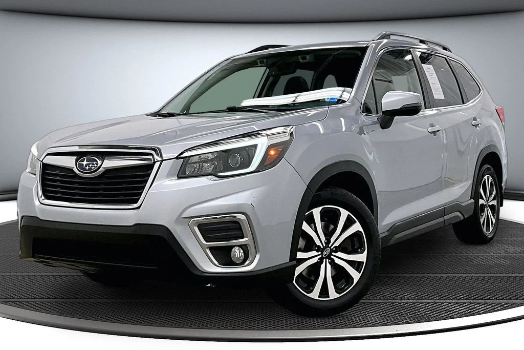 Used 2021 Silver Subaru Limited image 3